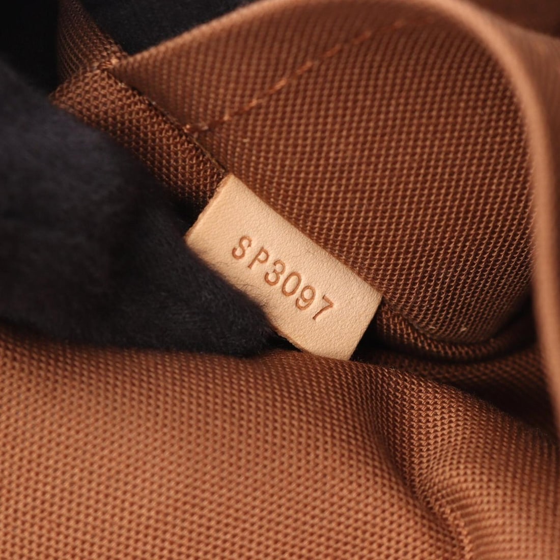 Hermes Sellier Pendant - 5