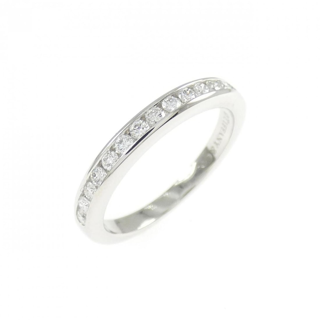 Tiffany & Co. Wedding Band Ring: --- Catalog ---Category: SizeJP Size: 3.0US Size: 2.5Category: DesignType: Band ringStone: DiamondGender: WomenMaterial: Platinum 950Category: GeneralBrand: Tiffany--- Item List ---Section: