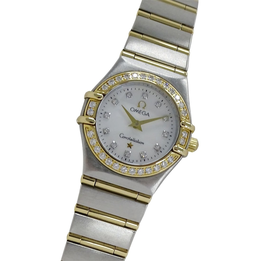 Omega Constellation Mini 1267.75 Women's Watch - Brand Name 12P Diamond Bezel, Mother-of-Pearl,: --- Catalog ---Category: SizeWrist Size: 16.5cm / 6.49''Case Diameter: 22mm / 0.87''Category: DesignType: WristwatchGender: WomenMaterial (Band): Stainless steel, Yellow goldMaterial (Case): Stainless