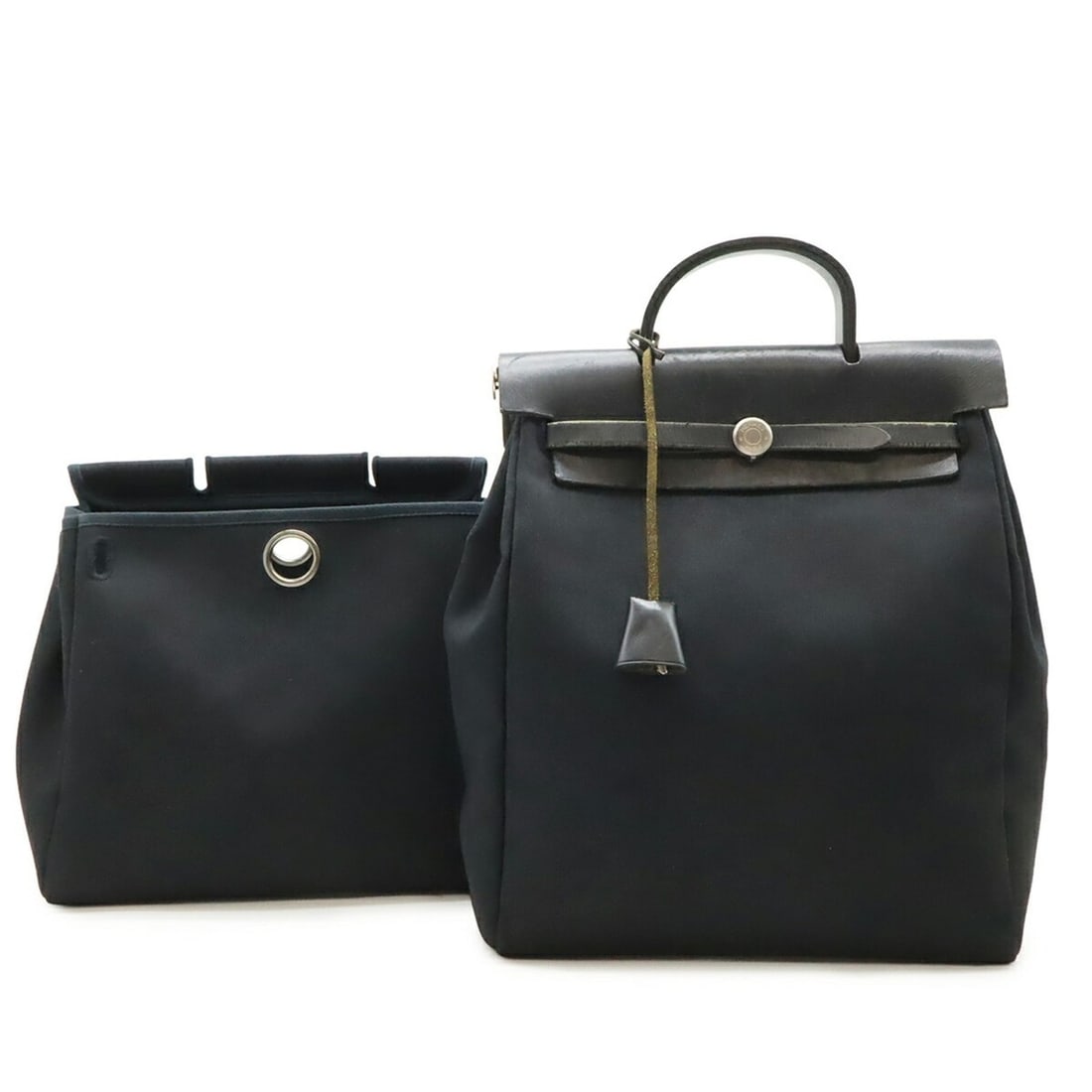 HERMES Herbag Ad PM Backpack Handbag Toile Officier Leather Black ?C Stamp: --- Catalog ---Category: SizeSize (HxWxD): 35.5cm x 28cm x 11cm / 13.97'' x 11.02'' x 4.33''Category: DesignType: Backpack, HandbagColor: BlackGender: WomenMaterial: Toile officier Category: GeneralBr