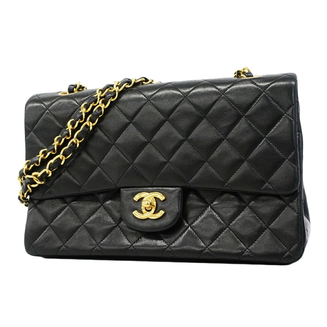 Chanel Matelassé Shoulder Bag, Double Flap, Chain, Lambskin, Black, Women's: --- Catalog ---Category: SizeSize (HxWxD): 15.5cm x 25.5cm x 7cm / 6.1'' x 10.03'' x 2.75''Category: DesignType: Shoulder bagColor: BlackGender: WomenMaterial: Leather Hardware Color: GoldLeather/Fur 