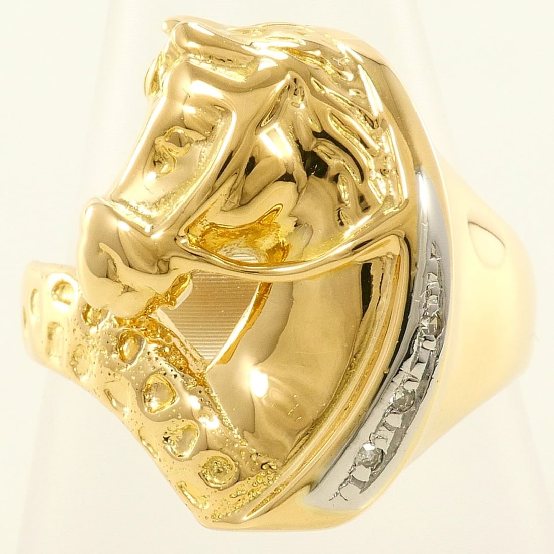 PT900 Platinum 18K Yellow Gold Ring with 1 Diamond (carat mark not stamped), Certificate of: --- Catalog ---Category: SizeWidth: 20mm / 0.79''Weight: 5.6g / 0.19oz.JP Size: 17US Size: 8.5Category: DesignType: Band ringColor: Platinum, Yellow goldMetal: Gold, PlatinumStone: DiamondGender: Wome