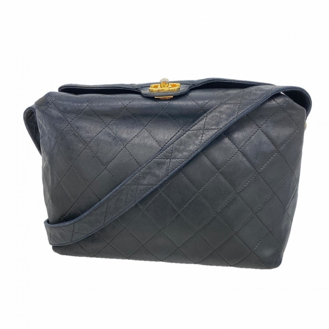 Chanel Matelassé Lambskin Shoulder Bag, Black, Women's: --- Catalog ---Category: SizeSize (HxWxD): 18.5cm x 24.5cm x 8cm / 7.28'' x 9.64'' x 3.14''Category: DesignType: Shoulder bagColor: BlackGender: WomenMaterial: Leather Hardware Color: GoldLeather/Fur 