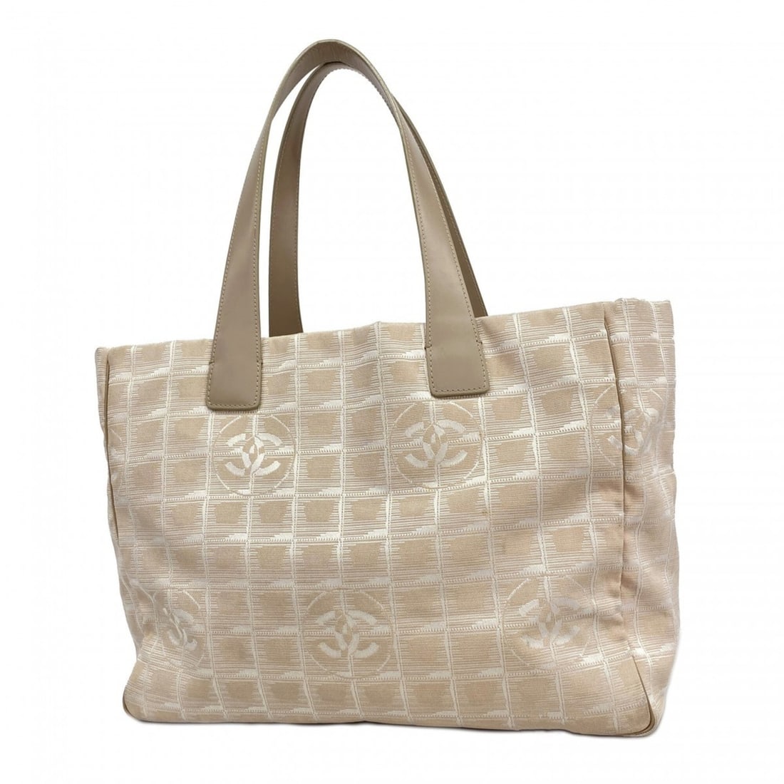 Chanel New Travel Nylon Tote Bag, Beige, Women's: --- Catalog ---Category: SizeSize (HxWxD): 26.5cm x 33cm x 15cm / 10.43'' x 12.99'' x 5.9''Category: DesignType: Tote bagColor: BeigeGender: WomenMaterial: Nylon Hardware Color: GoldCategory: GeneralB