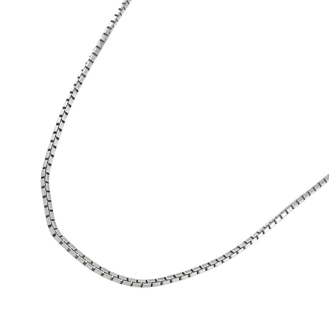 Cartier Chain Necklace, 54cm, 18K White Gold (750): --- Catalog ---Category: SizeNeck Circumference: 54 cm / 21.25''Category: DesignGender: WomenMaterial: White gold (18K)Necklace Type: NecklaceCategory: GeneralBrand: Cartier--- Item List ---Section: C