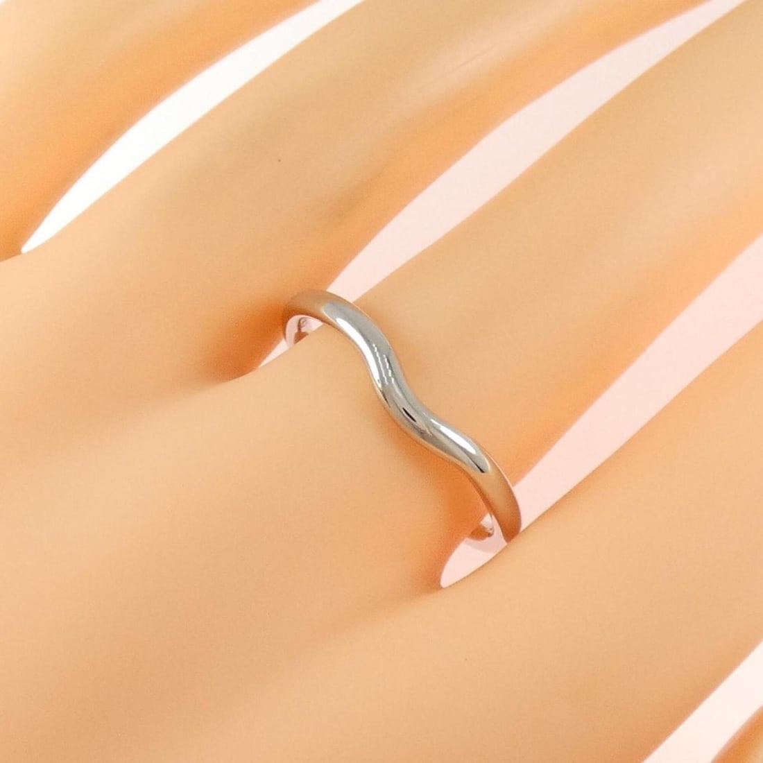 Tiffany Curved Ring - 4