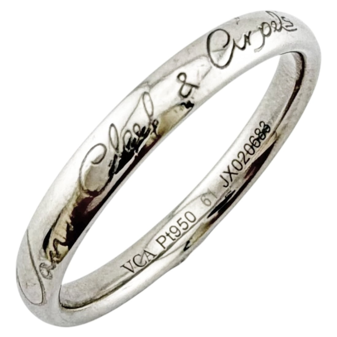 Van Cleef & Arpels Tendrement Ring, Platinum 950, Men's and Women's Ring.: --- Catalog ---Category: PackNumber in Pack: 1Category: SizeWidth: 3mm / 0.12''Weight: 5.6g / 0.19oz.JP Size: 20.5US Size: 10Category: DesignType: Band ringColor: SilverGender: MenHandmade: YesMateria