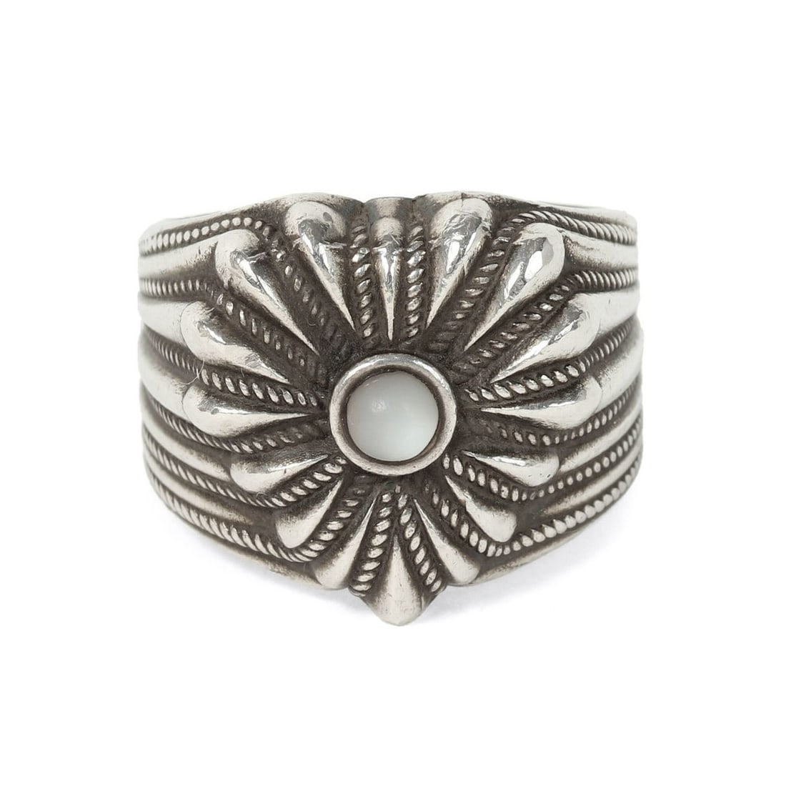GUCCI ring, silver, size 17, engraved heart ring / Ag925, men's: --- Catalog ---Category: SizeJP Size: 17US Size: 8.5Category: DesignType: Band ringGender: MenMaterial: Silver 925Category: GeneralBrand: GucciCountry of Origin: Italy--- Item List ---Section: Conditi