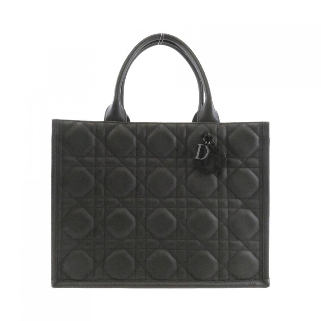Christian Dior Book Tote Medium M1324SLOI Handbag: --- Catalog ---Category: SizeSize (HxWxD): 27cm x 36cm x 17cm / 10.62'' x 14.17'' x 6.69''Category: DesignType: HandbagColor: BlackGender: WomenMaterial: Leather Leather/Fur Type: CalfskinCategory: Ge