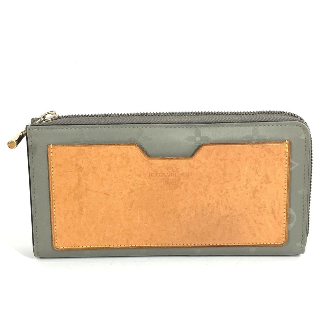 LOUIS VUITTON M63237 Monogram Titanium Portefeuille Cosmos Long Wallet, L-shaped Zipper,: --- Catalog ---Category: SizeSize (HxWxD): 10cm x 19.5cm / 3.93'' x 7.67''Category: DesignType: Long wallet (bi-fold)Color: GrayGender: Men,WomenMaterial: Monogram Category: GeneralMPN: M63237Brand: L