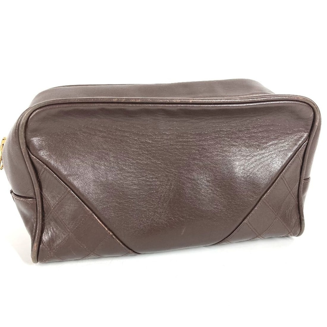CHANEL Vintage Matelassé Quilted Logo Bag, Second Handbag, Pouch, Clutch Leather, Men's & Women's,: --- Catalog ---Category: SizeSize (HxWxD): 12.5cm x 23cm x 9.5cm / 4.92'' x 9.05'' x 3.74''Category: DesignType: Clutch bag, Handbag, PouchColor: BrownGender: Men,WomenMaterial: Leather Category: Gene