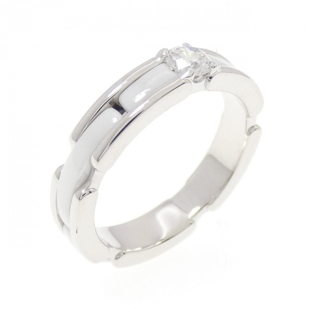 Chanel Ultra Collection Ring: --- Catalog ---Category: SizeUS Size: 6.5Brand Size: 53Category: DesignType: Band ringStone: DiamondGender: WomenMaterial: Ceramic, White gold (18K)Category: GeneralMPN: J3094Brand: Chanel--- Item Lis