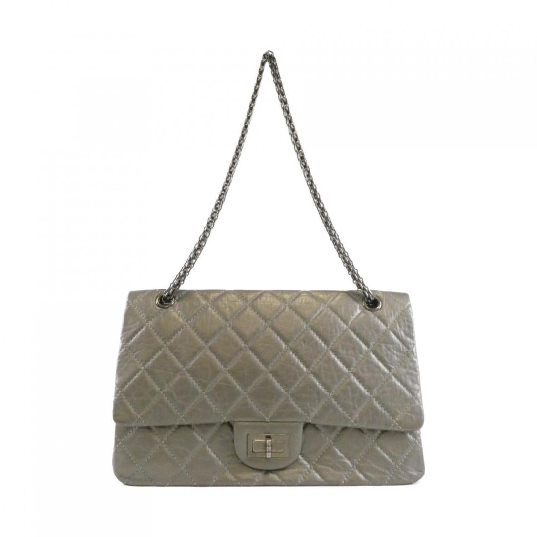 Chanel 37590 Shoulder Bag: --- Catalog ---Category: SizeSize (HxWxD): 18.5cm x 31cm x 10cm / 7.28'' x 12.2'' x 3.93''Category: DesignType: Shoulder bagColor: SilverGender: WomenMaterial: Leather Leather/Fur Type: CalfskinCatego