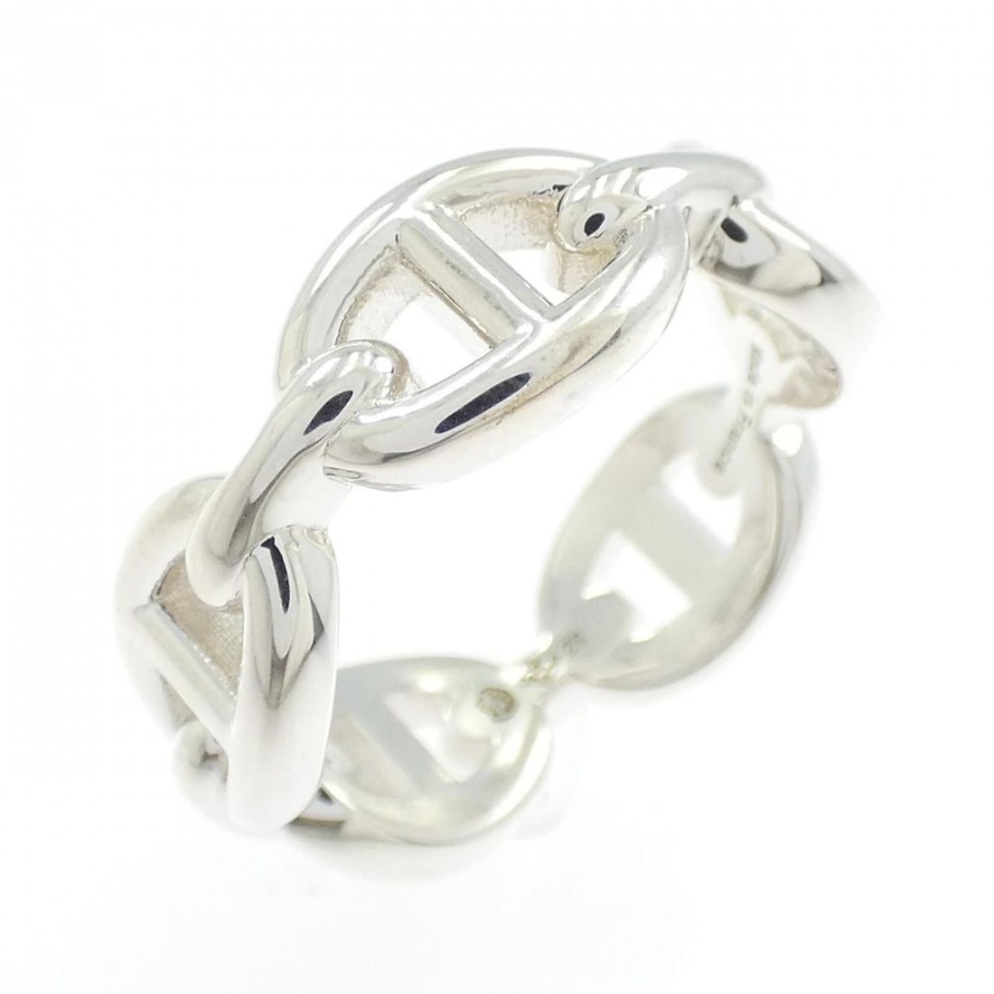 Hermes Hermès Chaine d'Ancre Enchainée Ring: --- Catalog ---Category: SizeUS Size: 6.5Brand Size: 52Category: DesignType: Band ringGender: WomenMaterial: Silver 925Category: GeneralMPN: H109507BBrand: Hermes--- Item List ---Section: ConditionRan