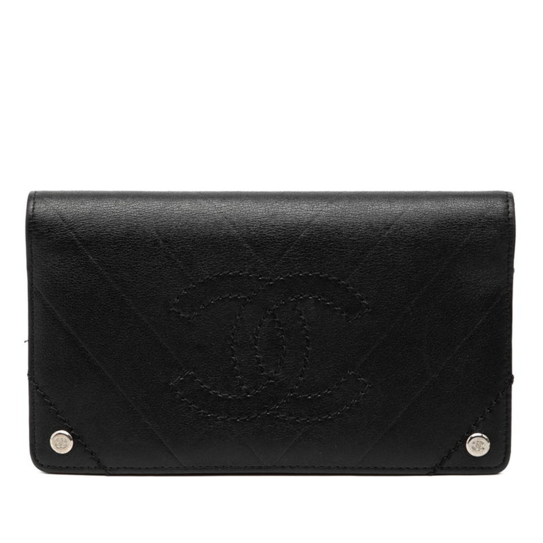 Chanel V-stitch Coco Mark bifold long wallet in black lambskin for women.: --- Catalog ---Category: SizeSize (HxWxD): 10cm x 18cm x 2cm / 3.93'' x 7.08'' x 0.78''Category: DesignType: Long wallet (bi-fold)Color: BlackGender: WomenMaterial: Leather Leather/Fur Type: LambskinC
