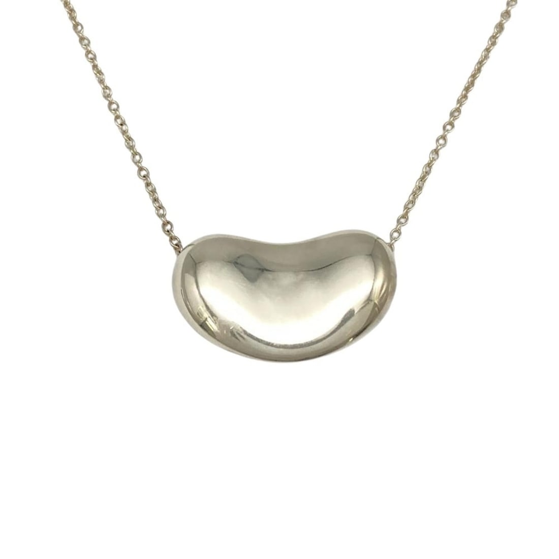 Tiffany & Co. Large Bean Necklace, SV925, 7.8g, Silver, Elsa Peretti, Women's.: --- Catalog ---Category: SizePendant Size: 11mm x 19mm / 0.43'' x 0.74''Neck Circumference: 41 cm / 16.14''Category: DesignGender: WomenMaterial: Silver 925Necklace Type: NecklaceCategory: GeneralBran