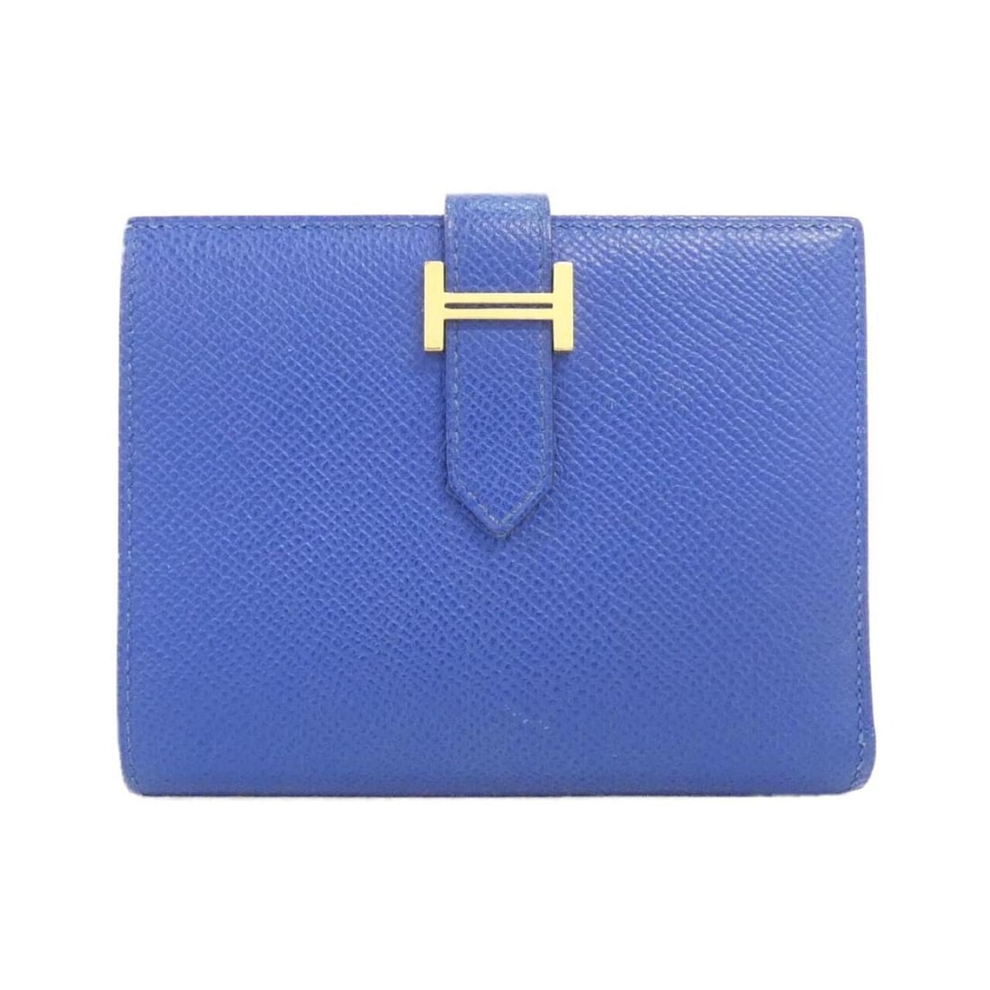 Hermes Bearn Compact 039790CC Wallet: --- Catalog ---Category: SizeSize (HxWxD): 9.5cm x 12cm x 2cm / 3.74'' x 4.72'' x 0.78''Category: DesignColor: BlueGender: WomenMaterial: Epsom leather Category: GeneralMPN: 039790CCBrand: