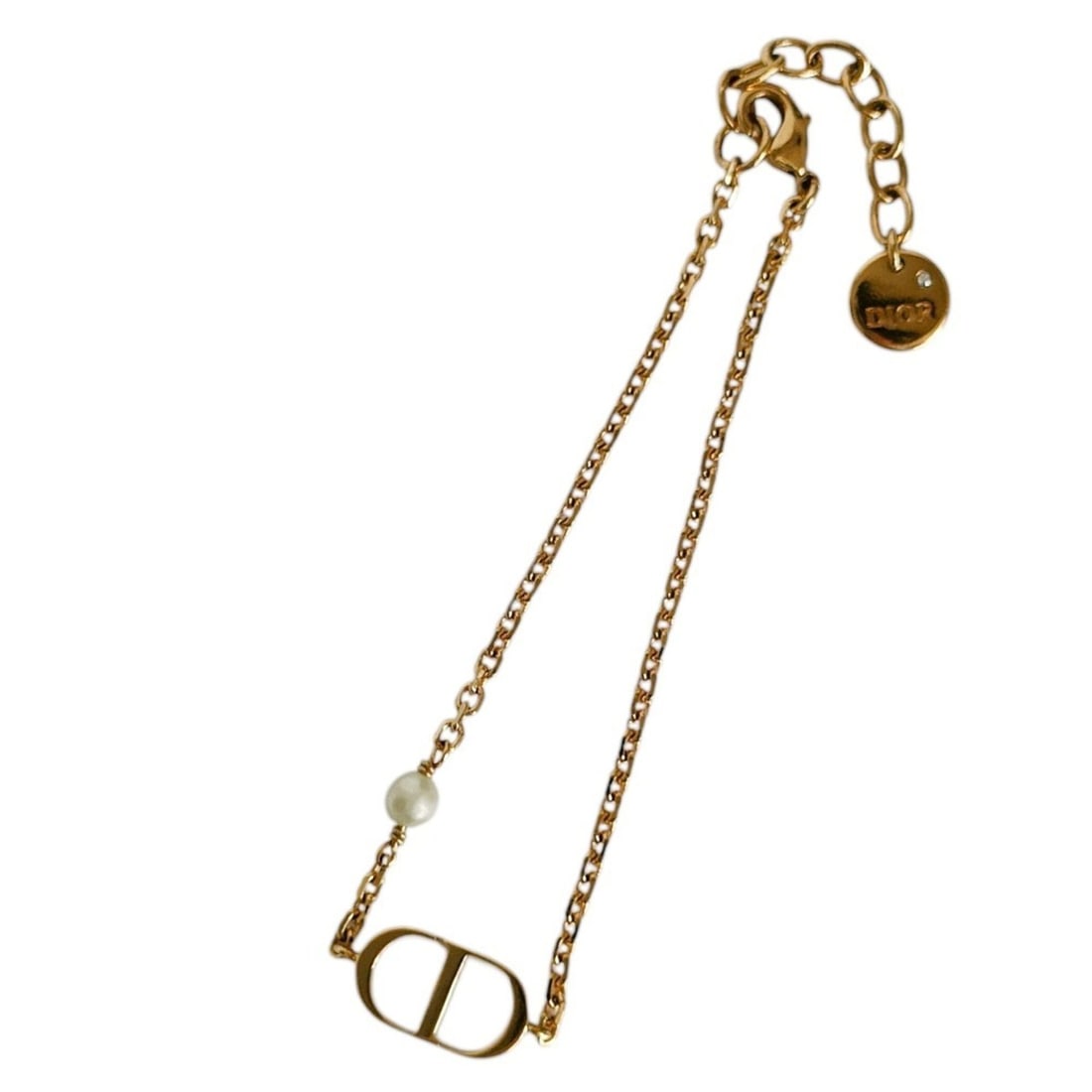 Christian Dior Petite CD Chain Bracelet, Gold Color, B1310PTCRS D301, Women's Accessory: --- Catalog ---Category: SizeLength: 16cm - 19cm / 6.29'' - 7.48''Category: DesignType: Charm braceletColor: GoldGender: WomenCategory: GeneralBrand: Christian Dior--- Item List ---Section: ConditionR