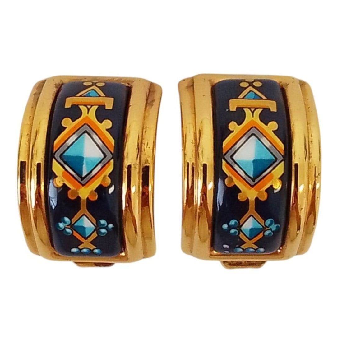 HERMES enamel earrings, gold-colored, navy, women's.: --- Catalog ---Category: SizeSize (HxWxD): 21.00mm x 12.00mm / 0.83'' x 0.47''Category: DesignType: Clip earringsColor: Gold, NavyGender: WomenMaterial: Cloisonné/enamelCategory: GeneralBrand: Hermes