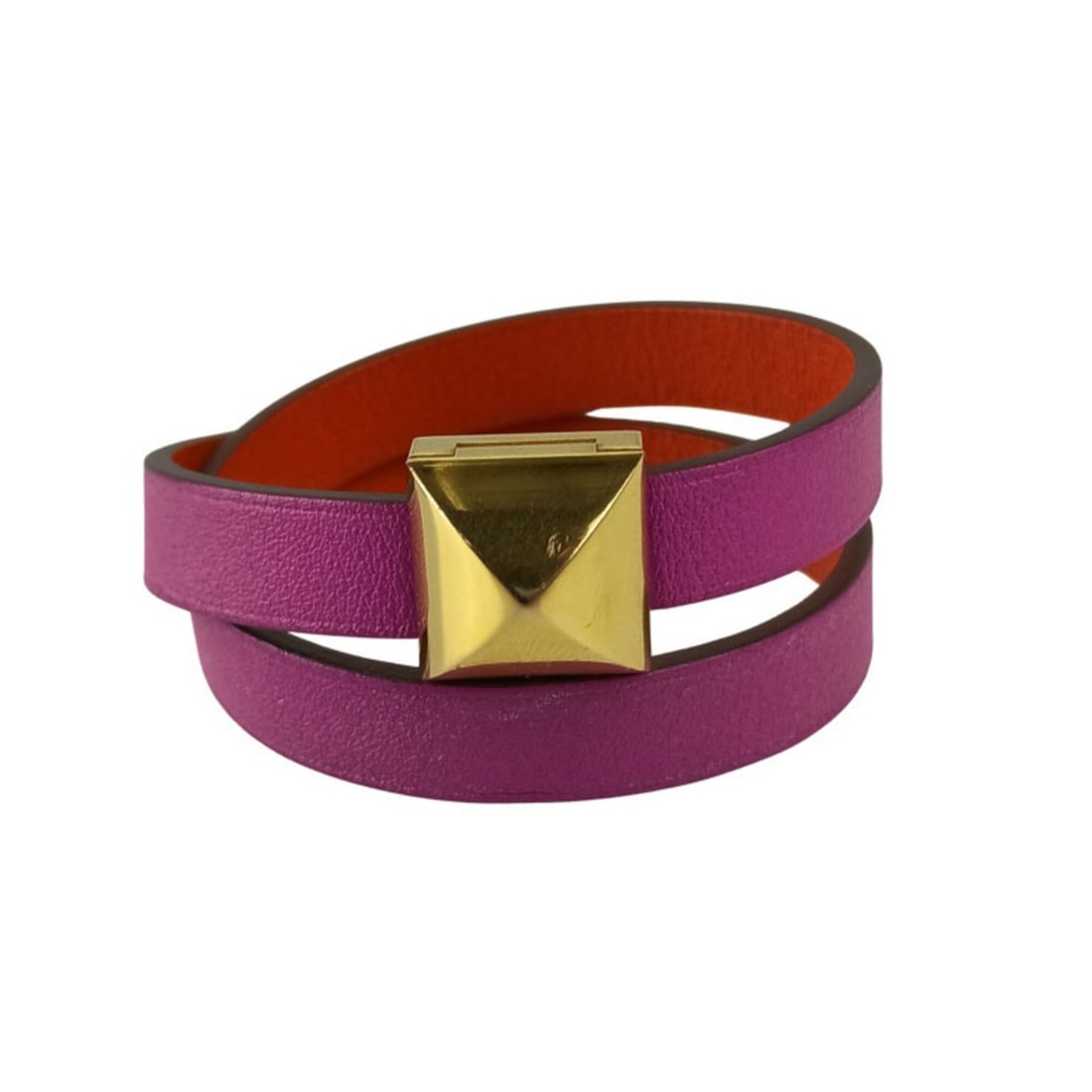 HERMES Medor Infini Bracelet, Purple and Red Leather, Women's, Double Strand: --- Catalog ---Category: SizeLength: 33cm / 12.99''Category: DesignType: Charm braceletColor: Purple, Red colorGender: WomenMaterial: LeatherCategory: GeneralBrand: HermesCountry of Origin: France--- 