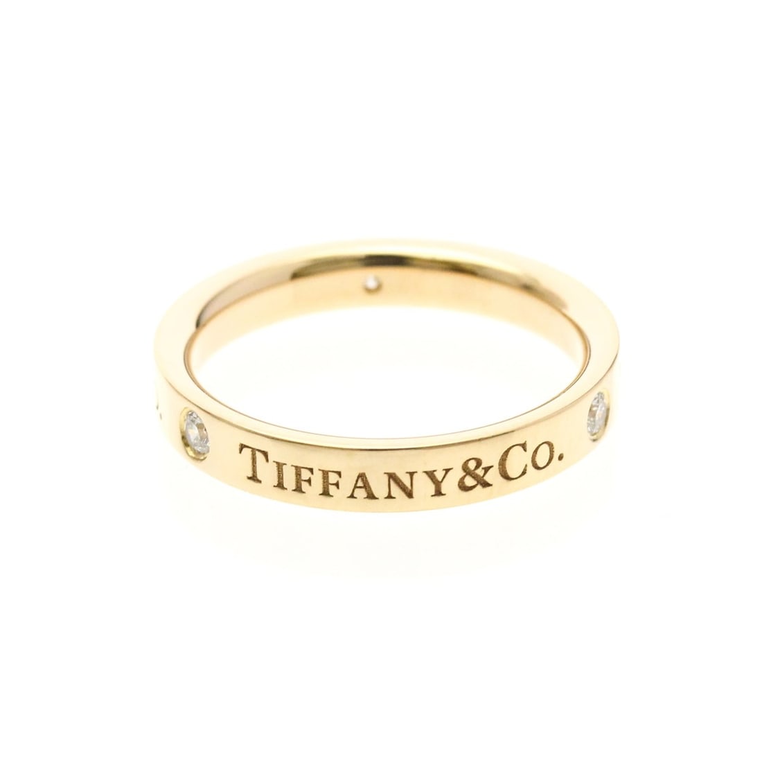 TIFFANY Flat Band Ring With 3 Diamonds Pink Gold (18K) Polished: --- Catalog ---Category: SizeWidth: 3mm / 0.12''Weight: 3.7g / 0.13oz.JP Size: 10US Size: 5.5Category: DesignType: Band ringColor: Pink goldMetal: GoldStone: DiamondStyle: FashionGender: Men,WomenMate