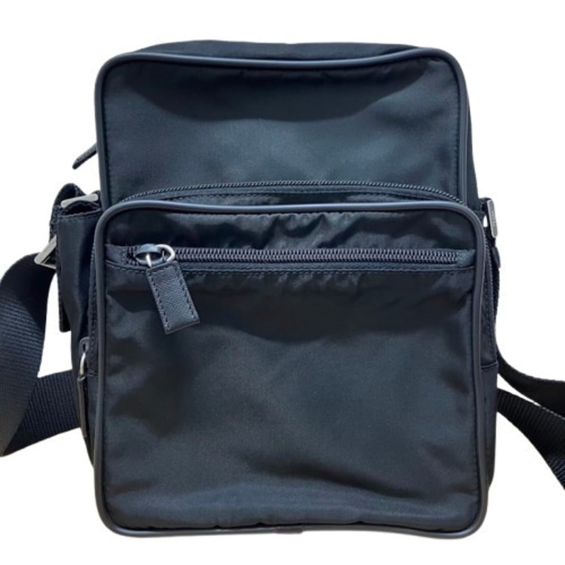 PRADA Nylon V406 Black Shoulder Bag with Triangular Plate: --- Catalog ---Category: SizeSize (HxWxD): 24cm x 18cm x 10cm / 9.44'' x 7.08'' x 3.93''Category: DesignType: Shoulder bagColor: BlackGender: WomenMaterial: Nylon Category: GeneralBrand: Prada--- Item