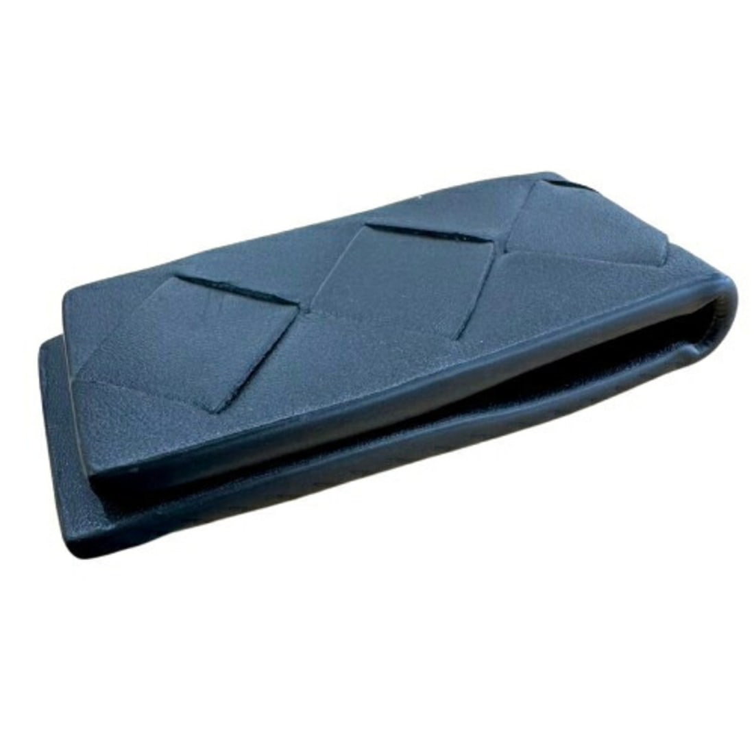 BOTTEGA VENETA Intrecciato Money Clip, Leather, Black, Men's, 609799 VCPQ1: --- Catalog ---Category: SizeSize (HxWxD): 6cm x 3cm x 1cm / 2.36'' x 1.18'' x 0.39''Category: DesignType: Money clipColor: BlackGender: MenMaterial: Leather Category: GeneralLine: IntrecciatoBrand: B