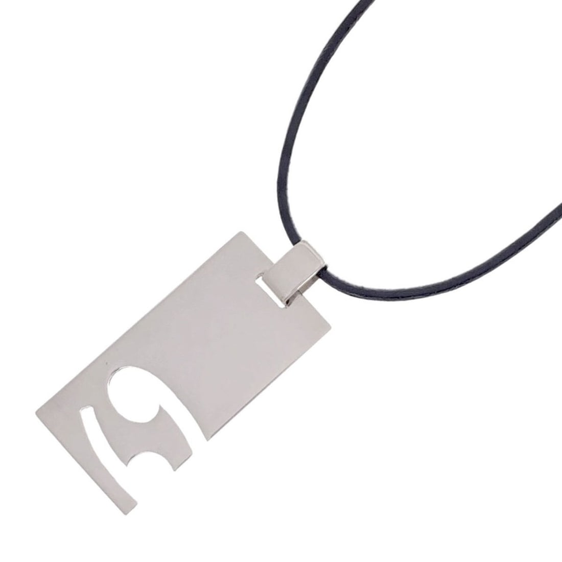 Gucci Zodiac Sign Cancer Necklace Silver Women's GUCCI: --- Catalog ---Category: SizePendant Size: 42.2mm x 18.7mm / 1.66'' x 0.73''Neck Circumference: 51 cm / 20.07''Category: DesignColor: SilverGender: WomenMaterial: SilverNecklace Type: NecklaceCategory
