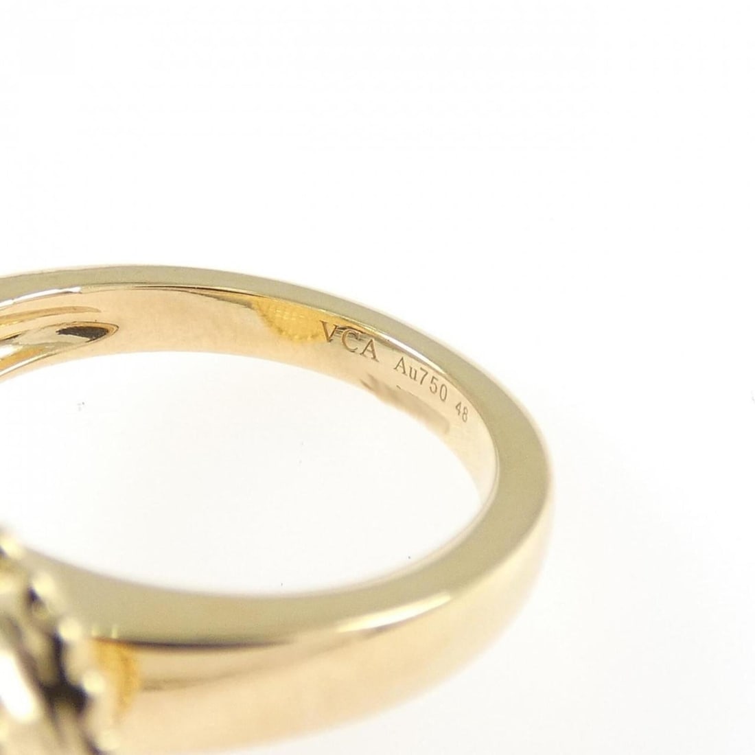 Van Cleef & Arpels Magic Alhambra Ring - 4
