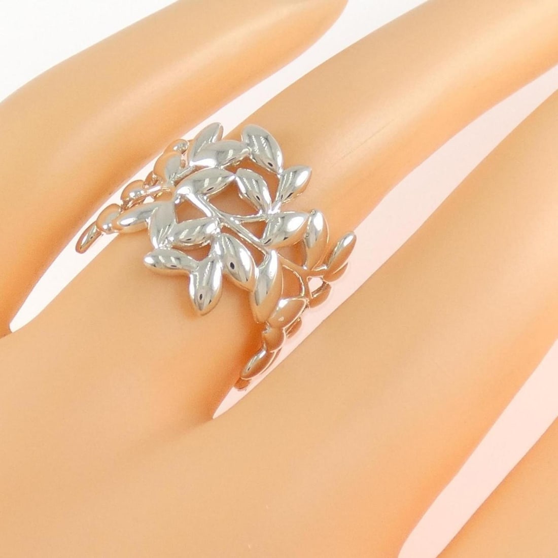 Tiffany Olive Leaf Ring - 4
