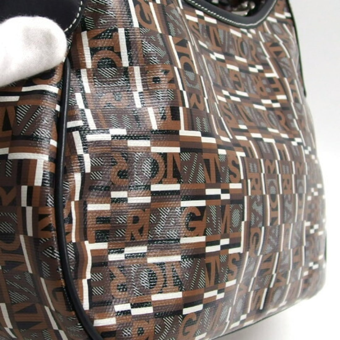 Salvatore Ferragamo printed bag - 6