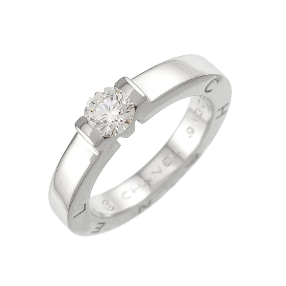 Chanel Diamond Ring, Platinum (Pt): --- Catalog ---Category: SizeJP Size: 5.5US Size: 3.5Category: DesignType: Band ringGender: WomenMaterial: Platinum 950Category: GeneralBrand: Chanel--- Item List ---Section: ConditionRanking: Rank SA