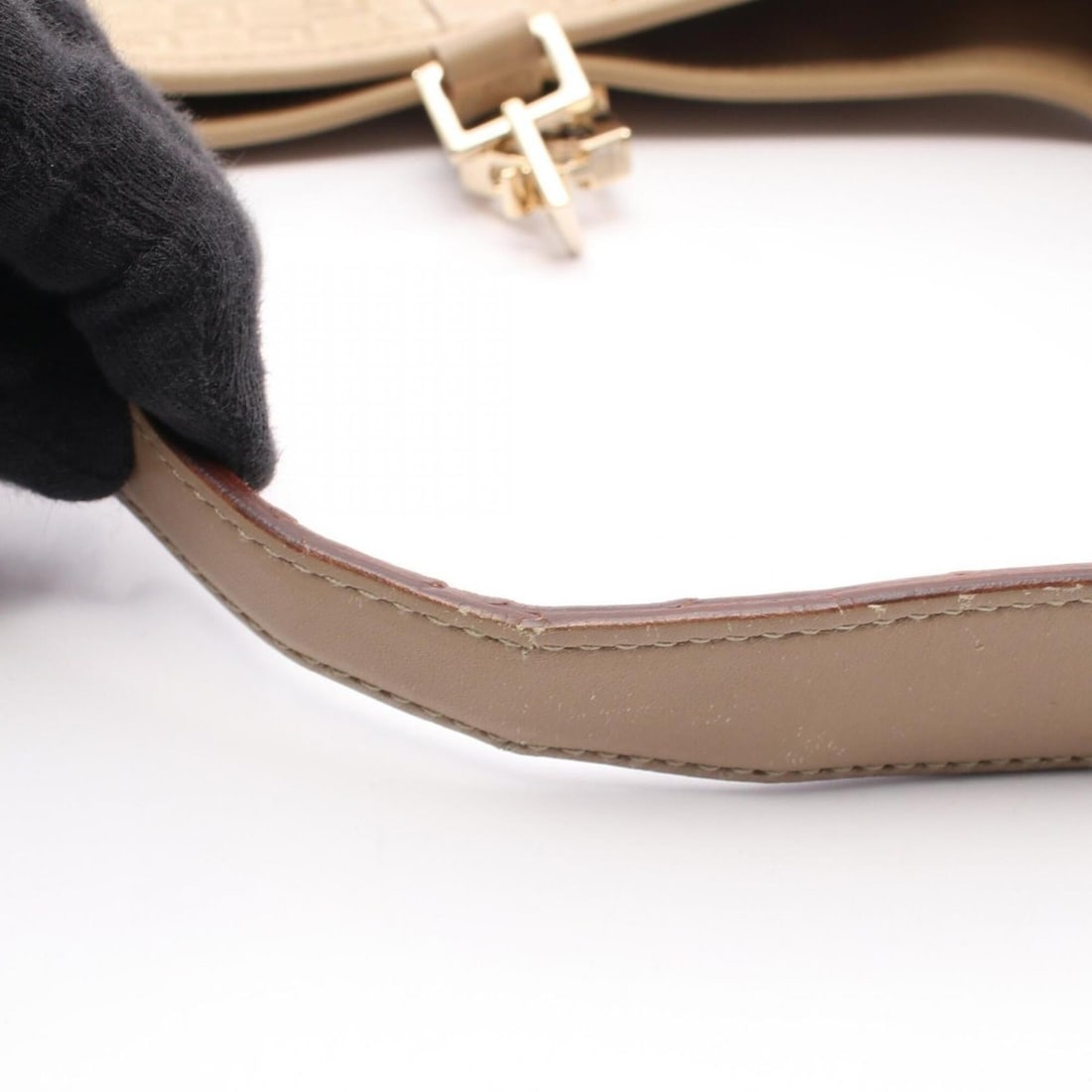 Gucci 750WG Ring - 10