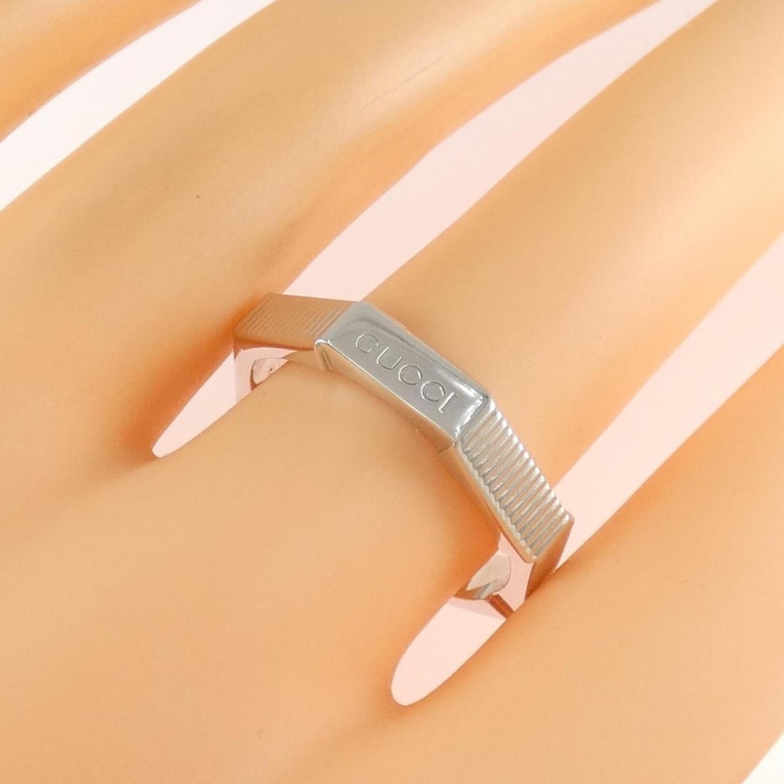 Gucci 750WG Ring - 4
