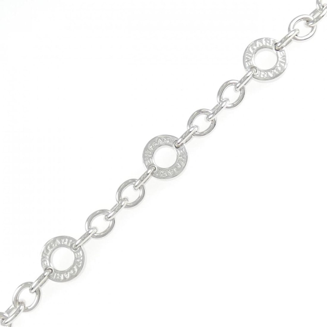 Bvlgari Charm Bracelet: --- Catalog ---Category: SizeLength: 16.5cm / 6.49''Category: DesignType: Charm braceletGender: WomenMaterial: White gold (18K)Category: GeneralBrand: Bvlgari--- Item List ---Section: