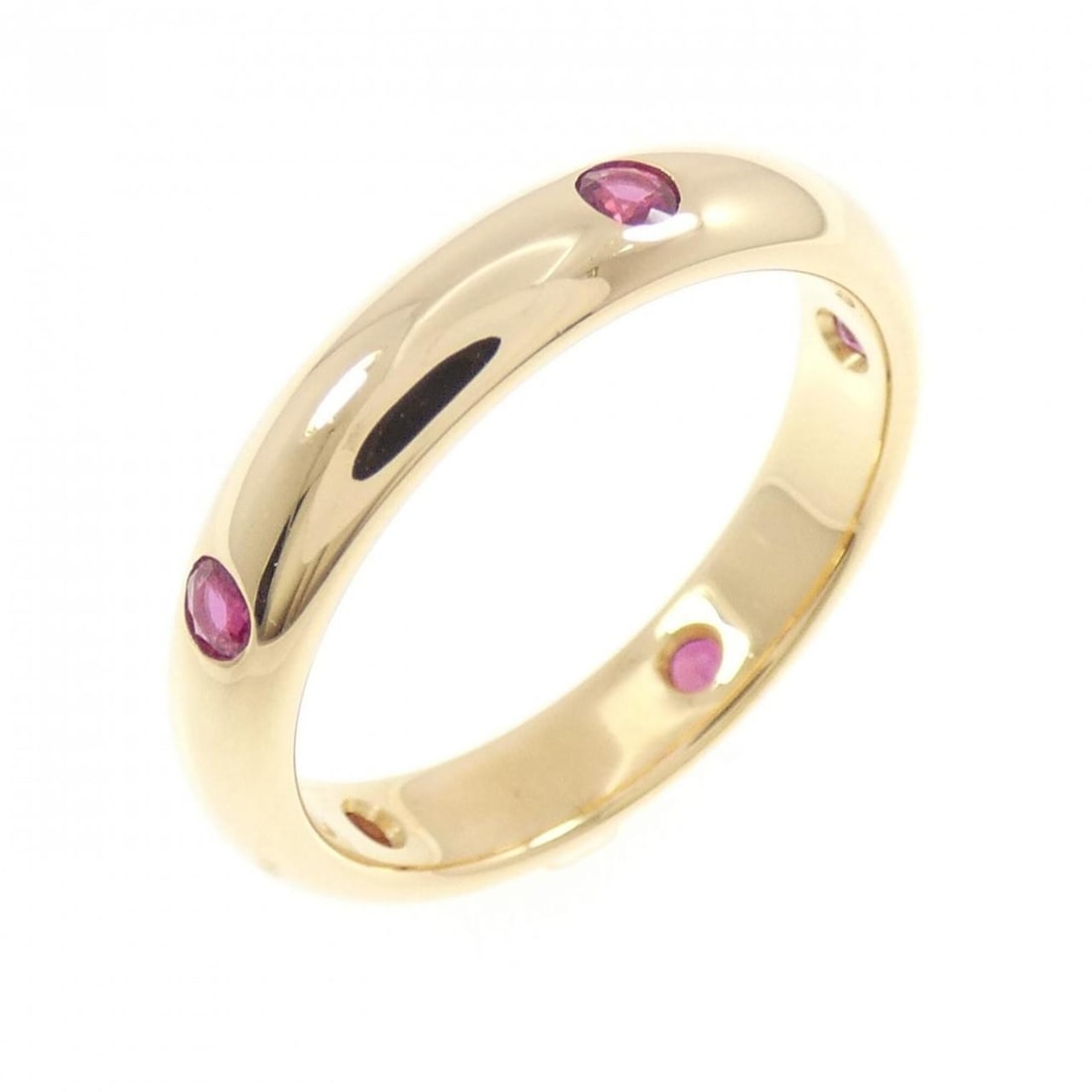Cartier Stella Ring: --- Catalog ---Category: SizeUS Size: 7Brand Size: 54Category: DesignType: Band ringStone: RubyGender: WomenMaterial: Yellow gold (18K)Category: GeneralBrand: Cartier--- Item List ---Section: Conditio
