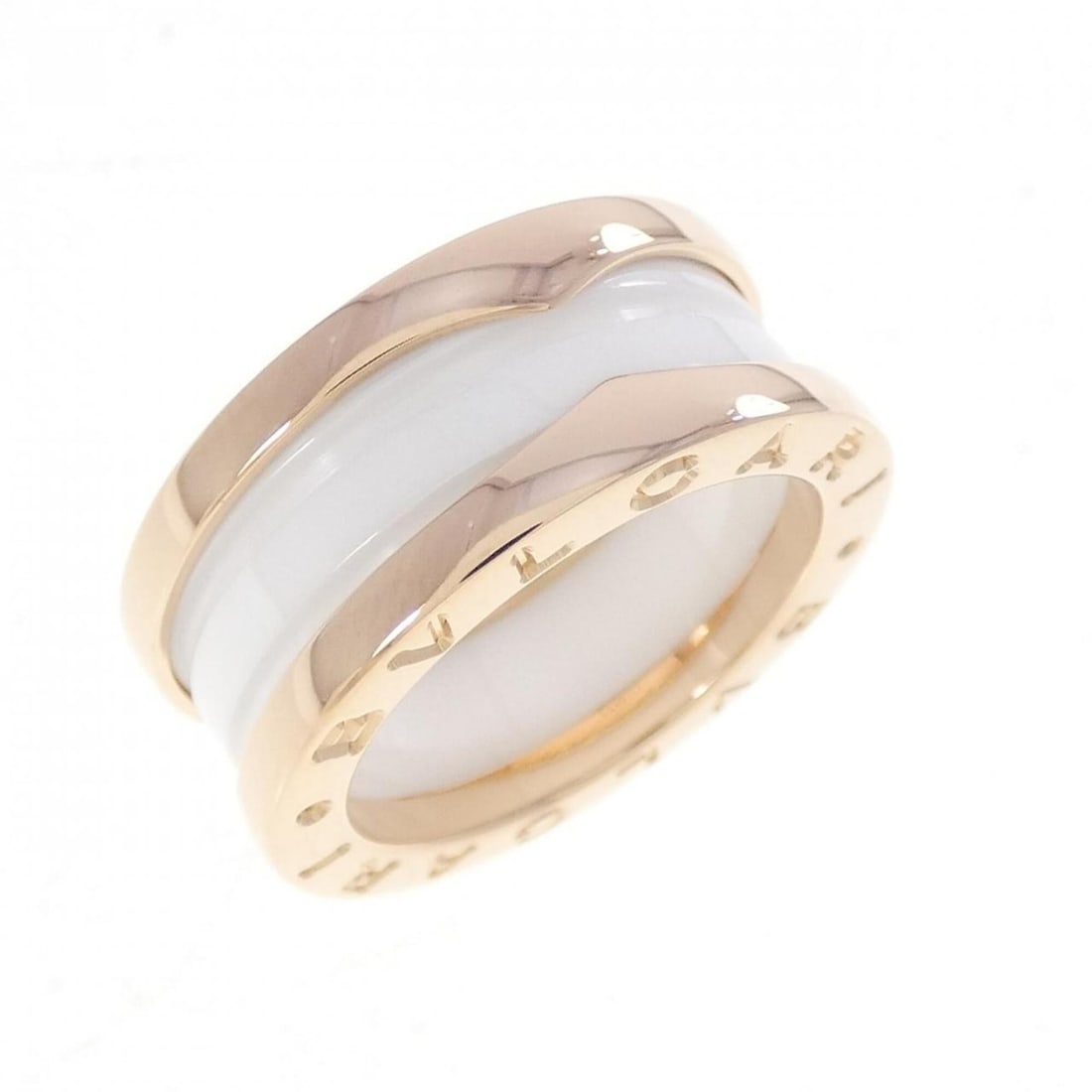 Bvlgari B.zero1 2-band ring: --- Catalog ---Category: SizeJP Size: 7.5US Size: 4Category: DesignType: Band ringColor: Pink goldGender: WomenMaterial: Ceramic, Pink gold (18K)Category: GeneralBrand: Bvlgari--- Item List