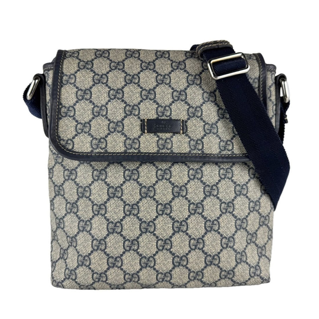 Gucci GG Supreme Canvas Shoulder Bag, Navy, Men's/Women's, 223666 z10001: --- Catalog ---Category: SizeSize (HxWxD): 24cm x 22cm x 4cm / 9.44'' x 8.66'' x 1.57''Category: DesignType: Shoulder bagColor: NavyGender: Men,WomenMaterial: GG Supreme Category: GeneralMPN: 223666Br