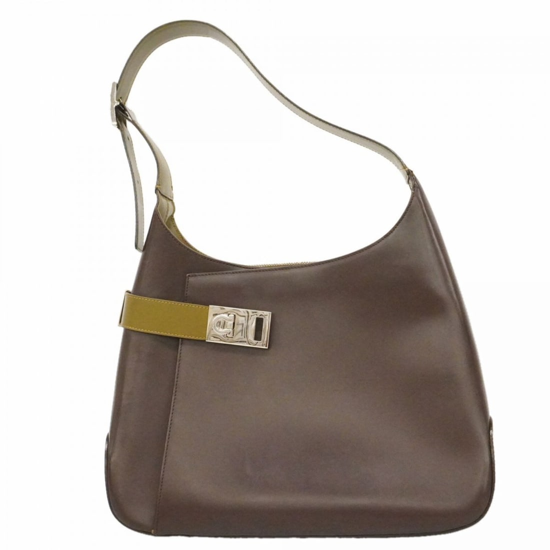 Salvatore Ferragamo Shoulder Bag, Gancini Leather, Brown/Khaki, Women's: --- Catalog ---Category: SizeSize (HxWxD): 22cm x 31.5cm x 6cm / 8.66'' x 12.4'' x 2.36''Category: DesignType: Shoulder bagColor: Brown, KhakiGender: WomenMaterial: Leather Hardware Color: SilverCateg