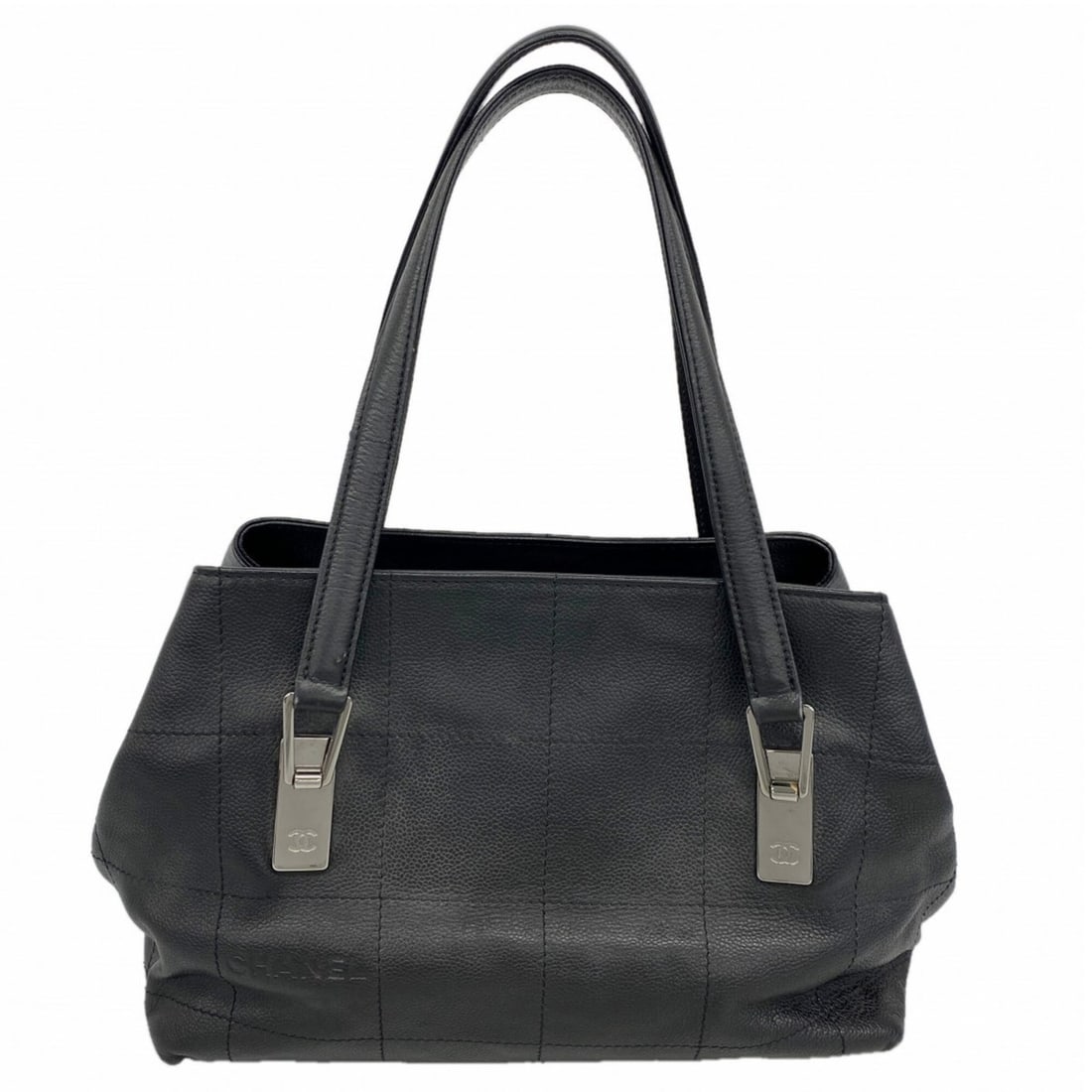 Chanel Chocolate Bar Handbag, Caviar Leather, Black, Women's: --- Catalog ---Category: SizeSize (HxWxD): 23cm x 31cm x 20cm / 9.05'' x 12.2'' x 7.87''Category: DesignType: HandbagColor: BlackGender: WomenMaterial: Grained Calfskin Hardware Color: SilverCategory: