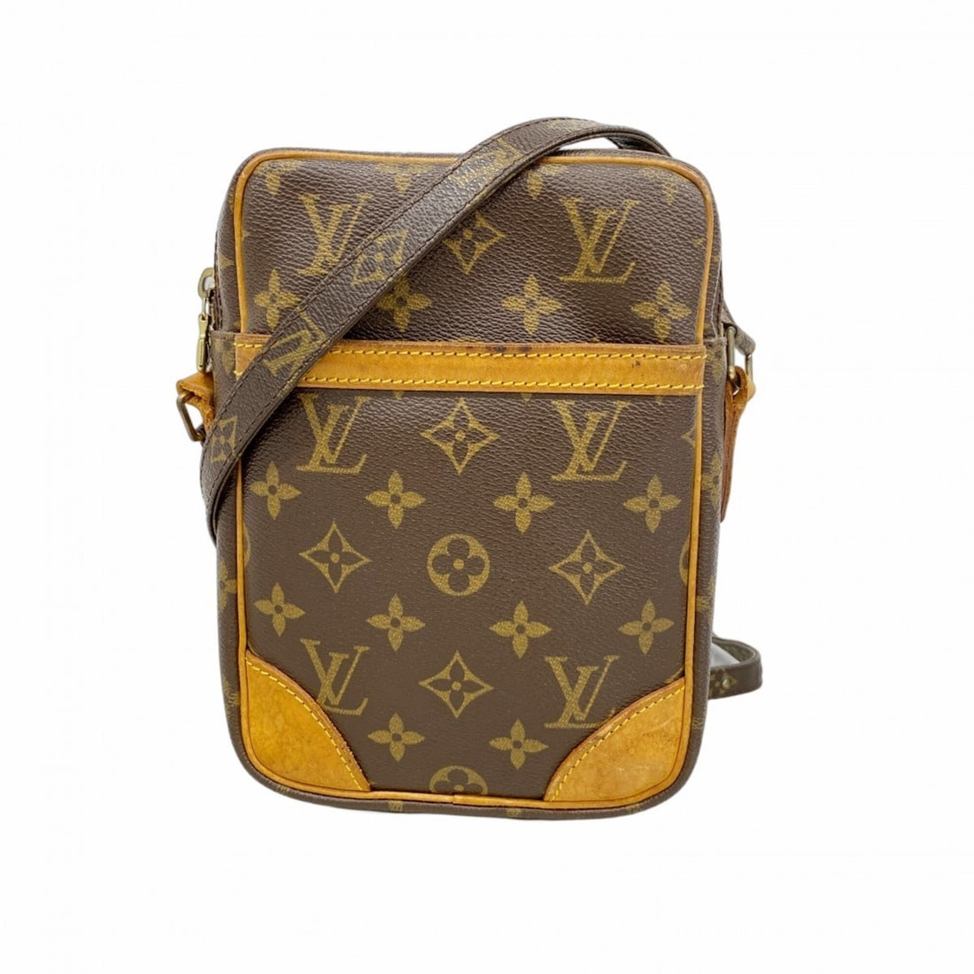 Louis Vuitton Monogram Danube Shoulder Bag M45266 Brown Women's: --- Catalog ---Category: SizeSize (HxWxD): 21cm x 15cm x 4.5cm / 8.26'' x 5.9'' x 1.77''Category: DesignType: Shoulder bagColor: BrownGender: WomenCategory: GeneralMPN: M45266Brand: Louis Vuitton--- I