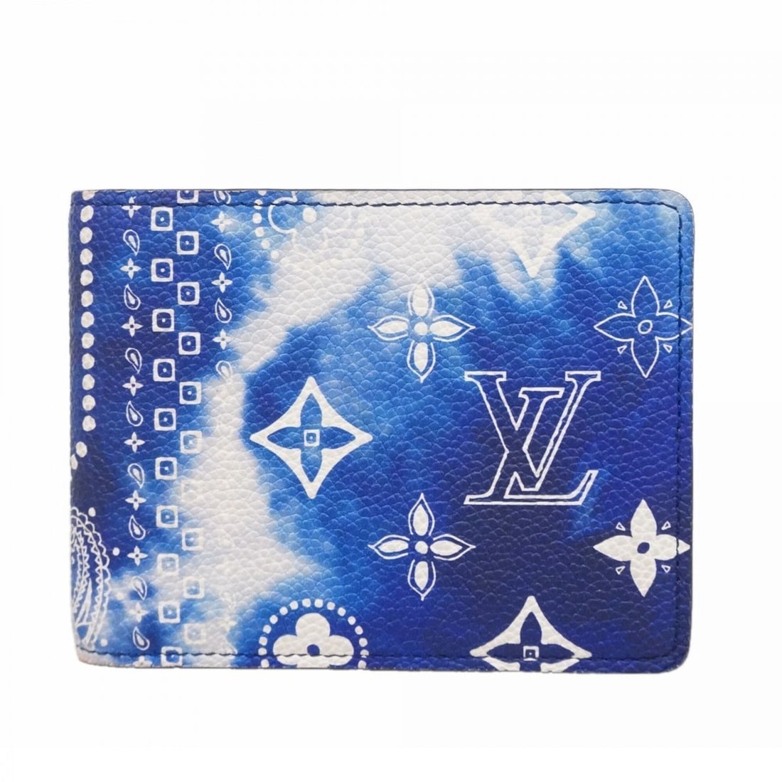 Louis Vuitton Monogram Bandana Portefeuille Slender Wallet, M81404, Blue, Men's: --- Catalog ---Category: SizeSize (HxWxD): 9cm x 11.5cm x 2cm / 3.54'' x 4.52'' x 0.78''Category: DesignType: Bill wallet (bi-fold)Color: BlueGender: MenCategory: GeneralMPN: M81404Brand: Louis Vuitto