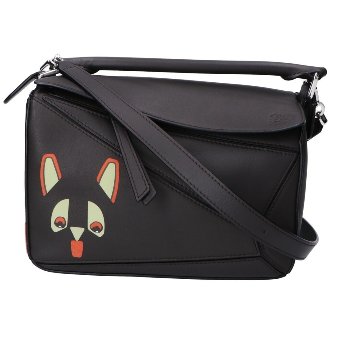 LOEWE Classic Calfskin Futurist Cat Puzzle Bag Small 2-Way Shoulder Bag/Handbag in Dark Taupe with: --- Catalog ---Category: SizeSize (HxWxD): 16.5cm x 24cm x 10cm / 6.49'' x 9.44'' x 3.93''Category: DesignType: Handbag, Shoulder bagGender: WomenMaterial: Leather Hardware Color: SilverLeather/Fur Ty
