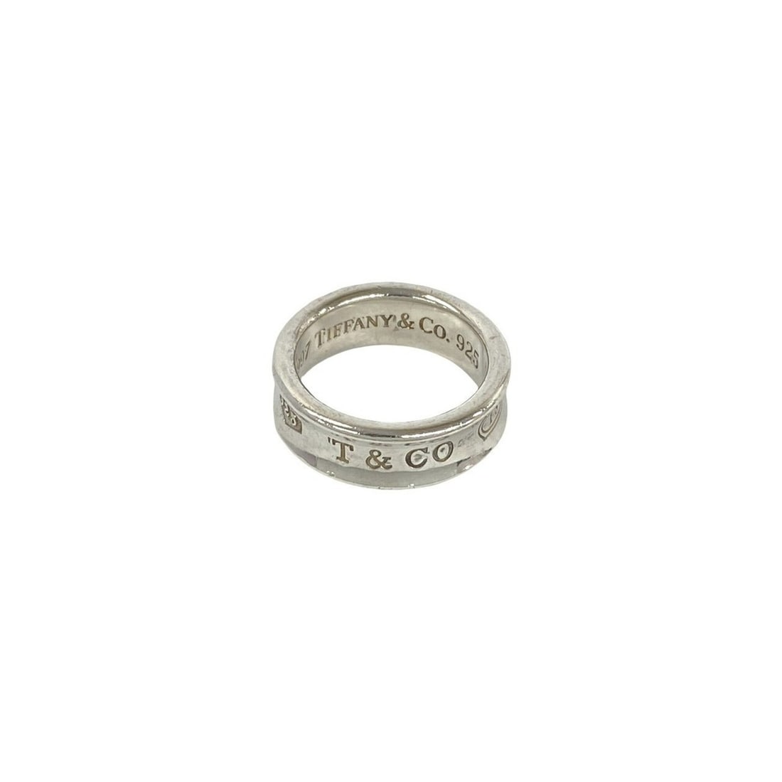 TIFFANY&Co. Tiffany Narrow Ring, Sterling Silver 925, Women's/Men's Accessory, Silver, 56516: --- Catalog ---Category: SizeJP Size: 12US Size: 6.5Category: DesignType: Band ringColor: SilverGender: Men,WomenMaterial: Silver 925Category: GeneralBrand: Tiffany--- Item List ---Section: ConditionR
