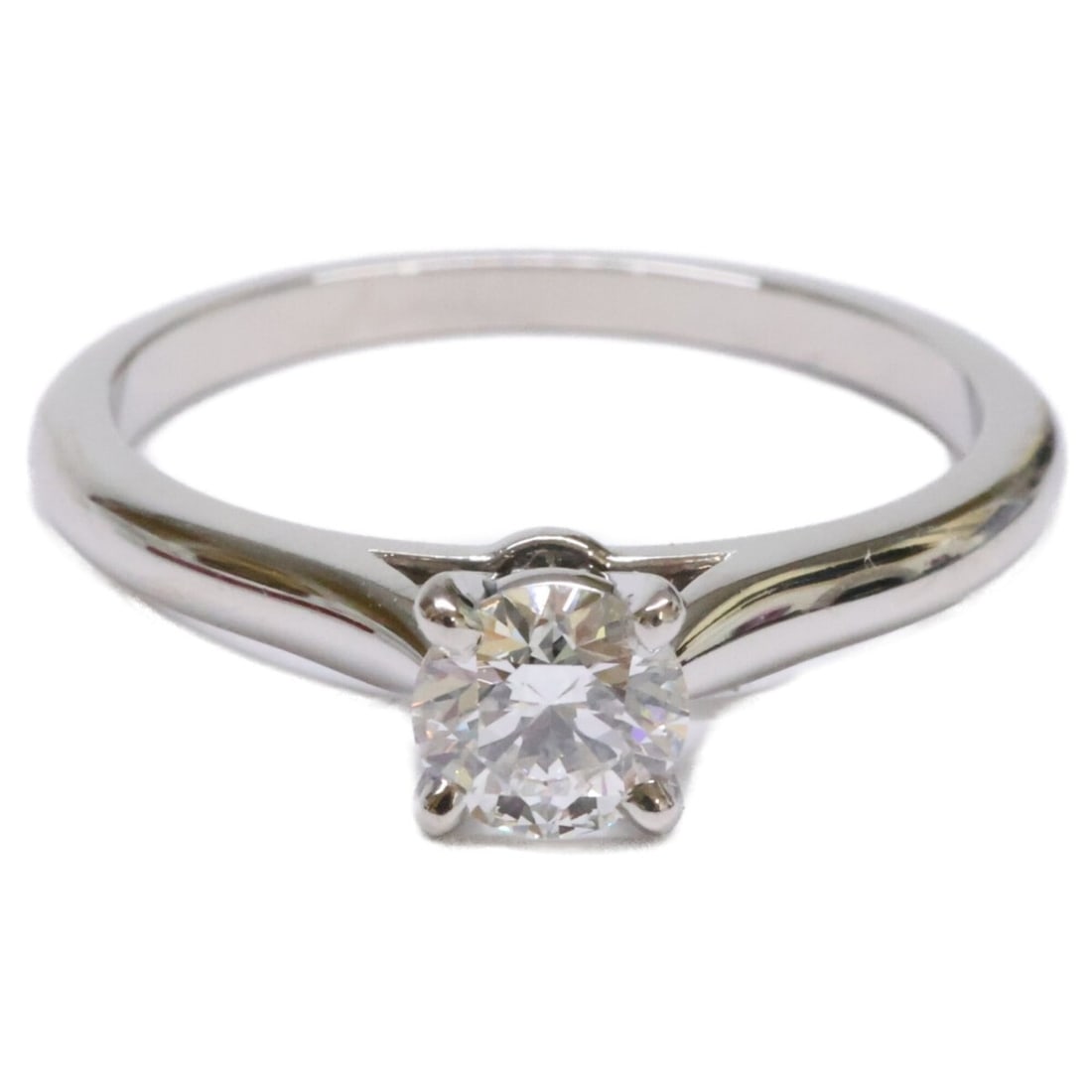 Cartier 1895 Solitaire Ring, Platinum 950, 0.32ct Diamond, Size 49, Refurbished, Women's.: --- Catalog ---Category: SizeUS Size: 5Brand Size: 49Category: DesignType: Band ringStone: DiamondGender: WomenMaterial: Platinum 950Category: GeneralBrand: Cartier--- Item List ---Section: ConditionR