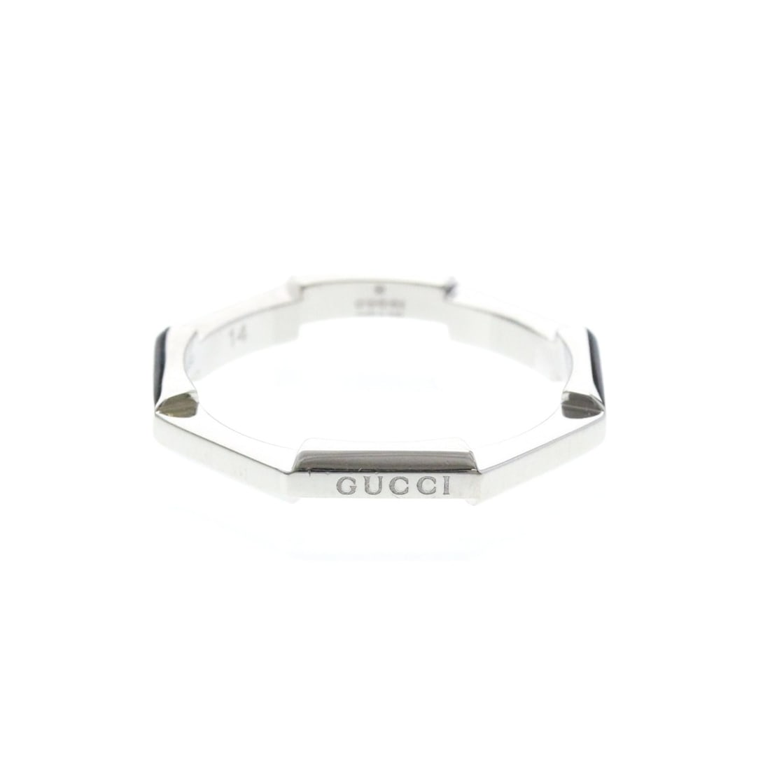 Gucci Octagon Ring Platinum Fashion No Stone Band Ring Silver: --- Catalog ---Category: SizeWidth: 2.4mm / 0.09''Weight: 4.4g / 0.15oz.JP Size: 13US Size: 6 3/4Brand Size: 14Category: DesignType: Band ringColor: SilverMetal: PlatinumStone: No StoneStyle: FashionG