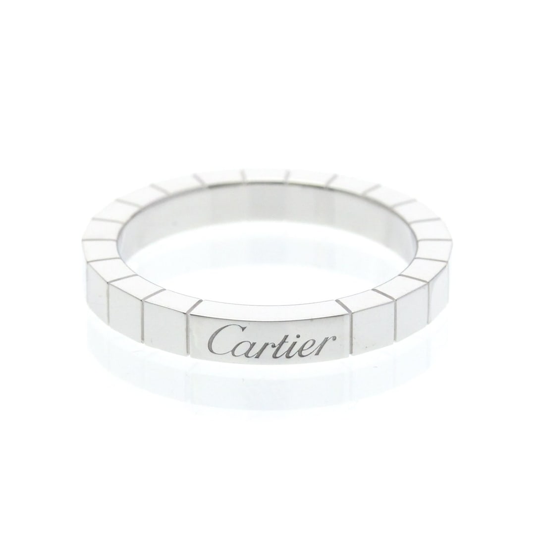 Cartier Lanieres White Gold (18K) Fashion No Stone Band Ring Silver: --- Catalog ---Category: SizeWidth: 2.7mm / 0.11''Weight: 7g / 0.24oz.JP Size: 17US Size: 8Brand Size: 57Category: DesignType: Band ringColor: SilverMetal: White GoldStone: No StoneStyle: FashionGende