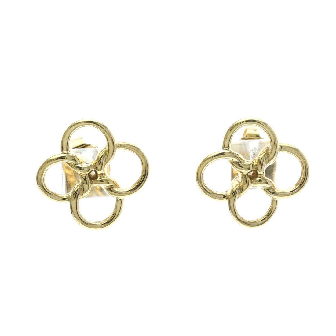 Tiffany Quadrofolio Earrings No Stone Yellow Gold (18K) Stud Earrings Gold: --- Catalog ---Category: SizeWeight: 3.1g / 0.1oz.Size (HxWxD): 11.30mm x 11.30mm / 0.44'' x 0.44''Category: DesignType: Stud earringsColor: GoldMetal: GoldStone: No StoneStyle: FashionGender: Men,Wom