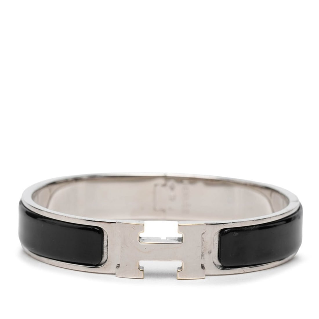 Hermes Click Enamel Bracelet, Silver and Black Metal, Women's: --- Catalog ---Category: SizeLength: 16cm / 6.29''Category: DesignType: Charm braceletColor: Black, SilverGender: WomenMaterial: MetalCategory: GeneralBrand: Hermes--- Item List ---Section: ConditionR