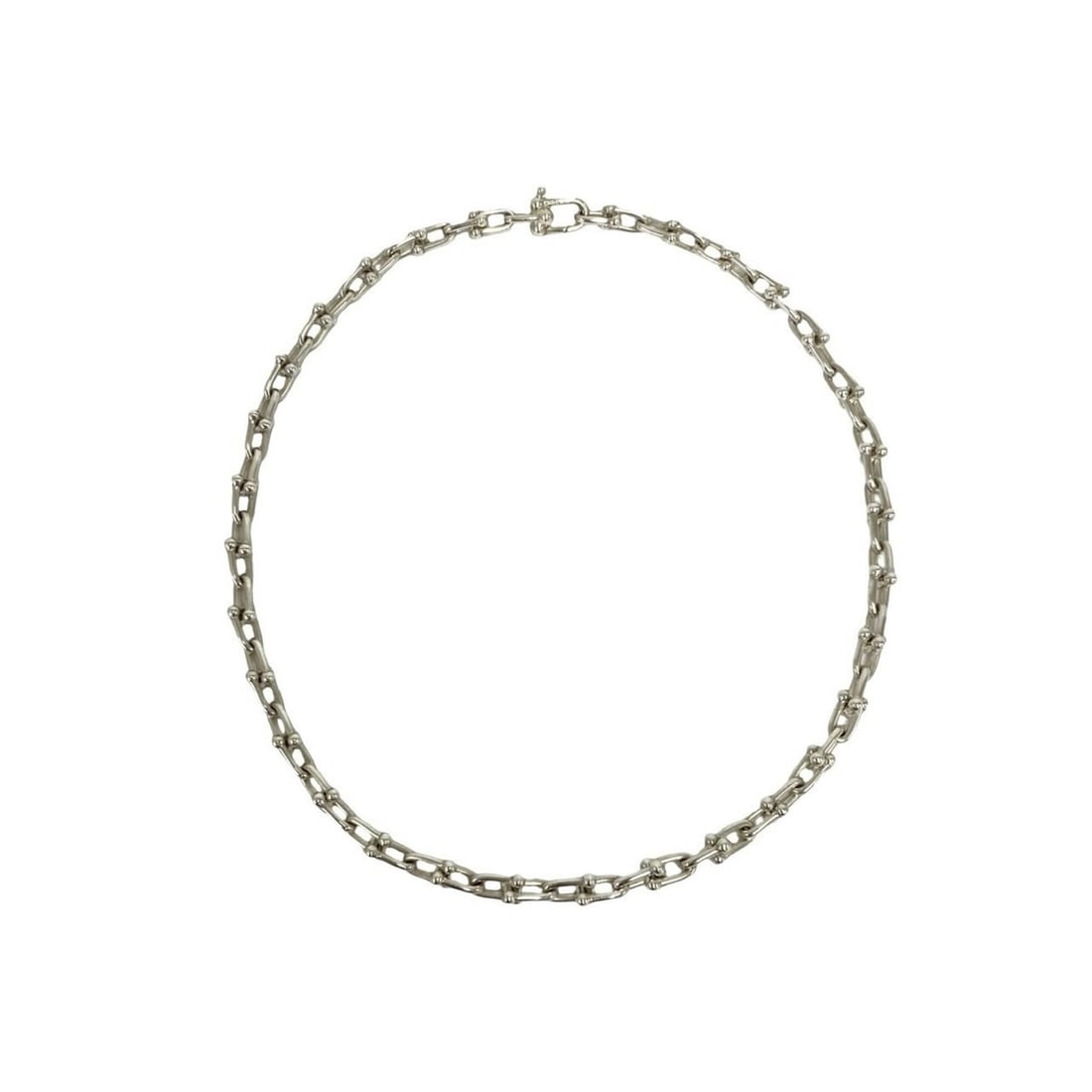 TIFFANY&Co. Tiffany HardWear Small Link Necklace, Sterling Silver 925, 98082: --- Catalog ---Category: SizeNeck Circumference: 45.5 cm / 17.91''Category: DesignColor: SilverGender: WomenMaterial: Silver 925Necklace Type: NecklaceCategory: GeneralBrand: Tiffany--- Item List ---S